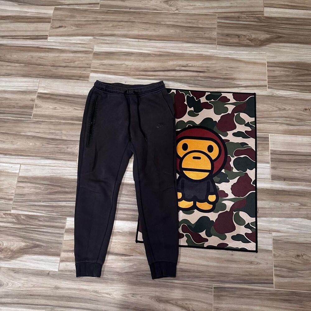 Nike Tech Fleece Faded Black Sweatpants